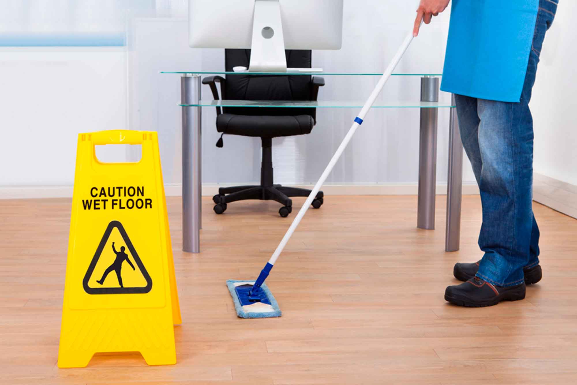 mantenimiento de limpieza regular para empresas