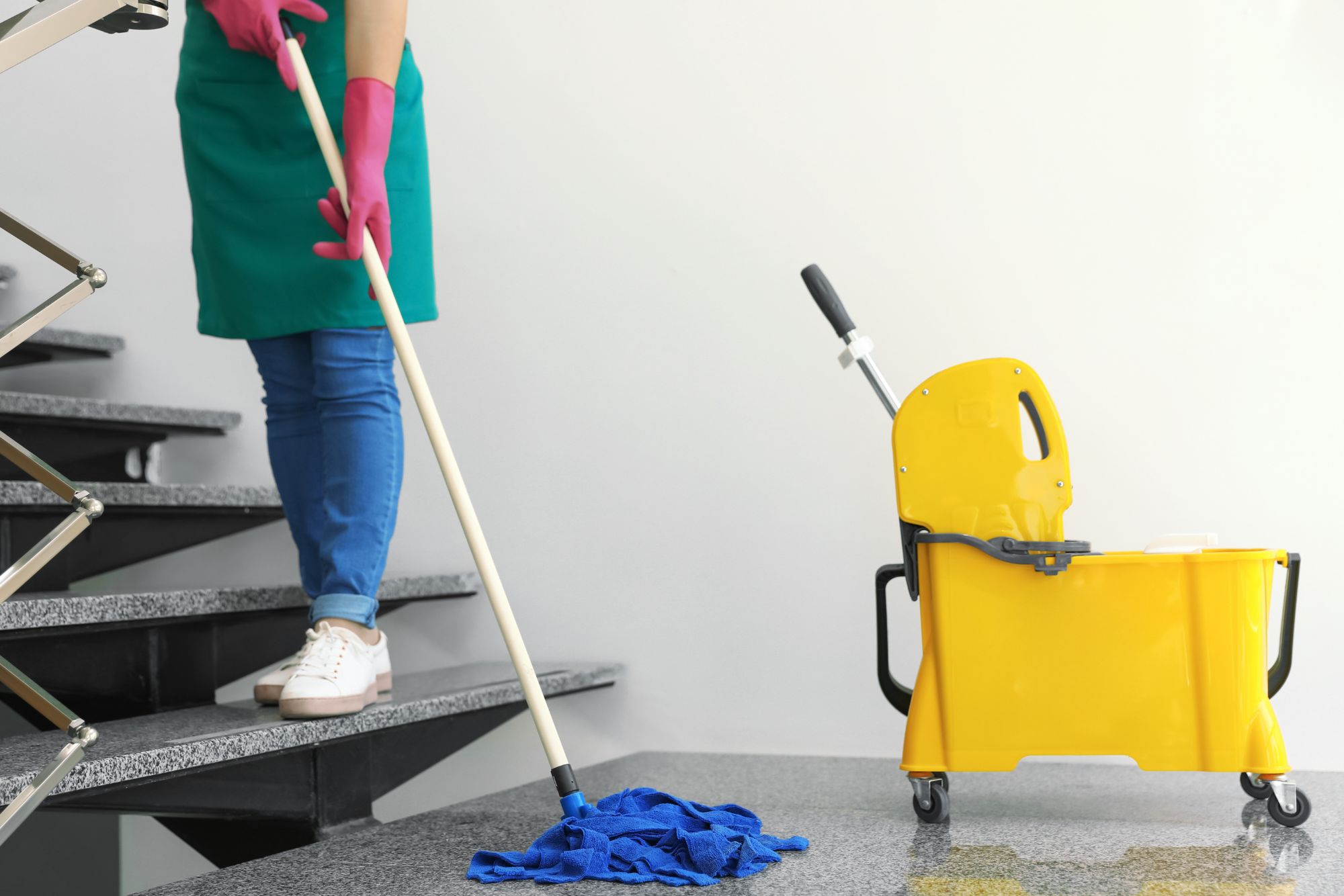 Empresa limpieza escaleras Barcelona profesional